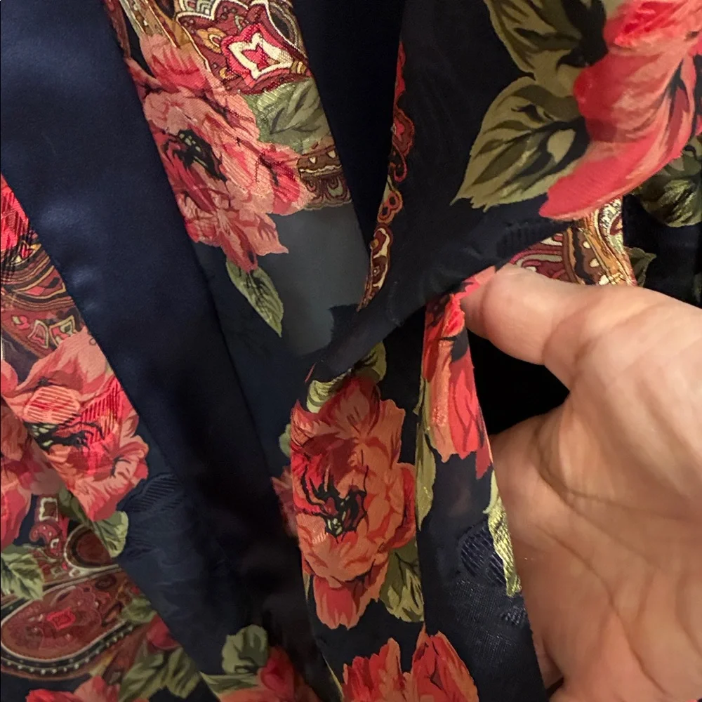 Vintage Victoria's Secret Red and Black Floral Kimono Robe-One size fits all